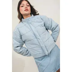 MAS CINCUENTA Y SIETE - Bruma Puffer