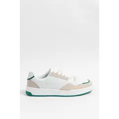 KOAJ - Tenis tipo skate en color blanco con detalles en contra Hombre