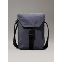 CALVIN KLEIN - Bolso azul reporter ultralight