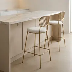 GENERICO - SILLA NARA PARA BARRA DE LUJO DORADA EN TELA ANTIFLUIDOS Y PET FRIENDLY