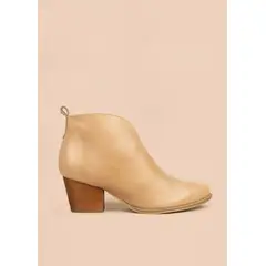 COSMOS - Botines en cuero color beige 105873