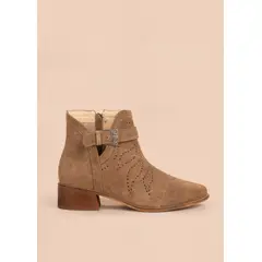 COSMOS - Botines texanos en cuero color miel con perforaciones 104639