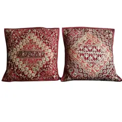 ARTESANAL - 2 FUNDAS BORDADAS PARA COJINES DE 45X45 CMS