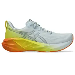 ASICS - Novablast 5 Tenis gris blanco de hombre para correr