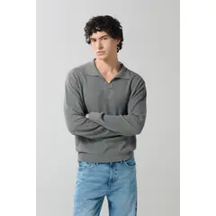 KOAJ - Suéter tejido unicolor con cuello polo y pechera abiert Hombre