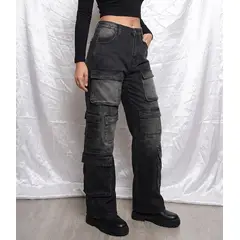 VIA7 - Jean Cargo Negro Deslavado - Estilo Oversize de Alto Impacto