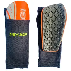 MIYAGI - Canillera Futbol Con Protector Thunder M2103 - 03