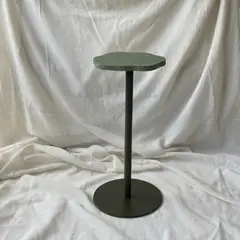 THE LOOP CONCEPT - Mesa Auxiliar Trufa Moss