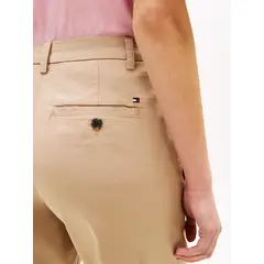 TOMMY HILFIGER - Pantalón beige chino lavado slim de pierna recta