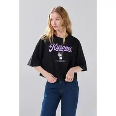 KOAJ - Camiseta crop top oversize negra con arte de Kuromi Mujer