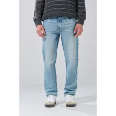 KOAJ - Jean azul claro 90´S con bota recta, desgastes y tiro b Hombre