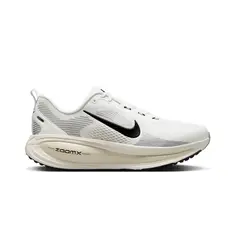 NIKE - TENIS VOMERO 18 HOMBRE