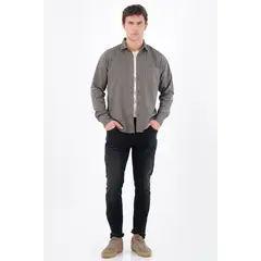TENNIS - Camisa regular fit con botones efecto madera de algodón gris topo para hombre