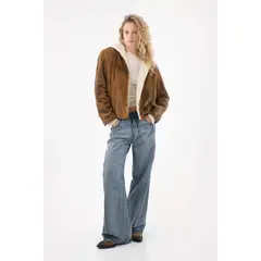TENNIS - Chaqueta en corduroy con capucha café para mujer