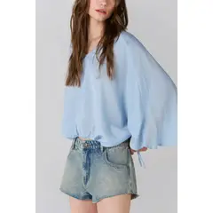 TOPMARK - Camisa fit amplio con mangas amplias tres cuartos en azul cielo para mujer