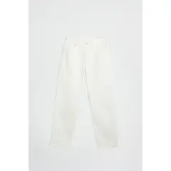 KOAJ - Jean loose crema claro con tiro bajo y bota ancha Hombre
