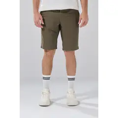 KOAJ - Bermuda unicolor de dril con tiro bajo y ajuste ceñido Hombre