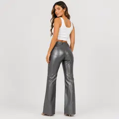 FRIOLENTA - Pantalon Cuerina Momfit Metalizado Gris Plomo