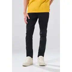 KOAJ - Jean skinny infaltables negro con tiro bajo y bolsillos Hombre