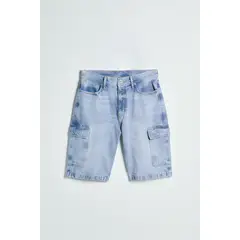 KOAJ - Bermuda de jean cargo azul clara con tiro bajo y bolsil Hombre