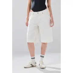 KOAJ - Bermuda de dril kaki clara con tiro medio y bolsillos Mujer