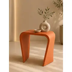 VETTA HOME - Mesa Auxiliar en madera + recubrimiento en microconcreto - ARCUS TERRACOTA