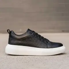 EVEGONZ - ZAPATO CASUAL DE HOMBRE EN CUERO NEGRO SUELA BLANCA EMILIANO