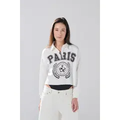 KOAJ - Buzo cuello sport crema con diseño college y cremallera Mujer