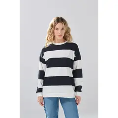 KOAJ - Buzo crema oversize cuello redondo con rayas y arte col Mujer