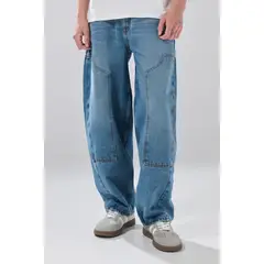KOAJ - Jean balloon azul medio con bota ancha y cortes delante Hombre