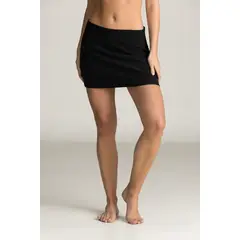 BRUNA - Falda que estiliza tu figura Short Lisa Negro