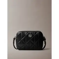 CALVIN KLEIN - Bolso negro de cámara acolchado
