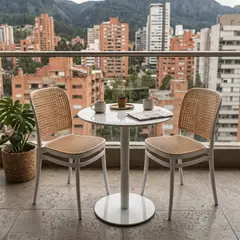 ENTRE NOS HOME - Juego De Balcón Serena Con Mesa Metálica Blanca Redonda 60cm Y 2 Sillas Blancas Tipo Ratán
