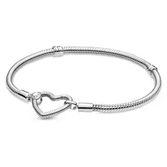 PANDORA - Brazalete Moments Cadena de Serpiente con Hebilla de Corazón Plata Esterlina