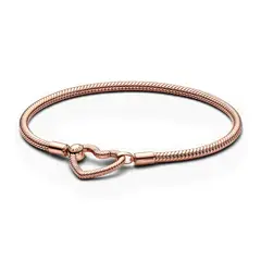 PANDORA - Brazalete Moments Cadena de Serpiente Cierre Corazón Recubrimiento en Oro Rosa