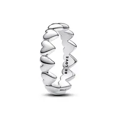 PANDORA - Anillo Fila de Corazones en Plata Esterlina