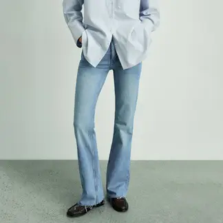 MANGO - Jean Flare Mujer Tiro medio