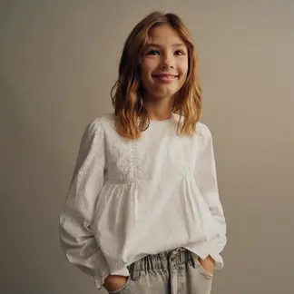 MANGO - Blusa para Niña con Bordado Manga larga de Algodón