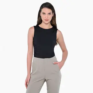 BASEMENT - Body Mujer Sin mangas