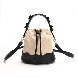 BAHIA MARIA X FALABELLA - Bolso Flor Negro Crossbody