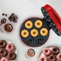 HOLSTEIN - Horno eléctrico RED 7- COUNT DONUT MAKER