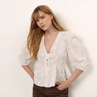 UNIVERSITY CLUB - Blusa Mujer con Ojalillo Manga 3/4