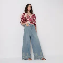 EUGENIA FERNANDEZ X FALABELLA - Jean Culotte Mujer Tiro medio Bota ancha corta con Bordado Eugenia Fernández x Falabella