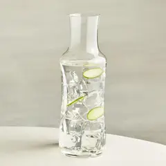 CRATE & BARREL - Jarra Pinch en Vidrio 1 L