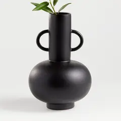 CRATE & BARREL - Florero Merriman en Terracota 33 cm x 22 cm