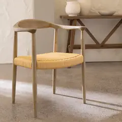 BASEMENT HOME - Silla de comedor en Poliseda con Patas de Madera 77 x 63 x 54 cm - Mueble Fuji - 0% Interés a 3, 6 o 12 Cuotas Pagando con tu CMR Banco Falabella