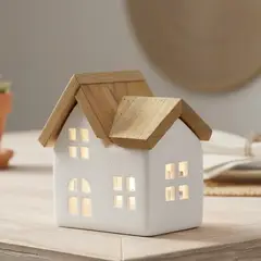MICA - Figura Navideña: Casa Madera 15.7 cm