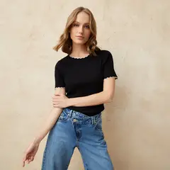 BASEMENT - Camiseta Mujer Manga corta