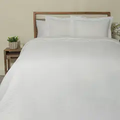 BASEMENT HOME - Edredón Textura Olas con relleno de Poliéster 105 GSM