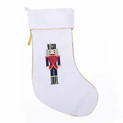 MICA - Adorno Bota Navideña Cascanuez 17 cm